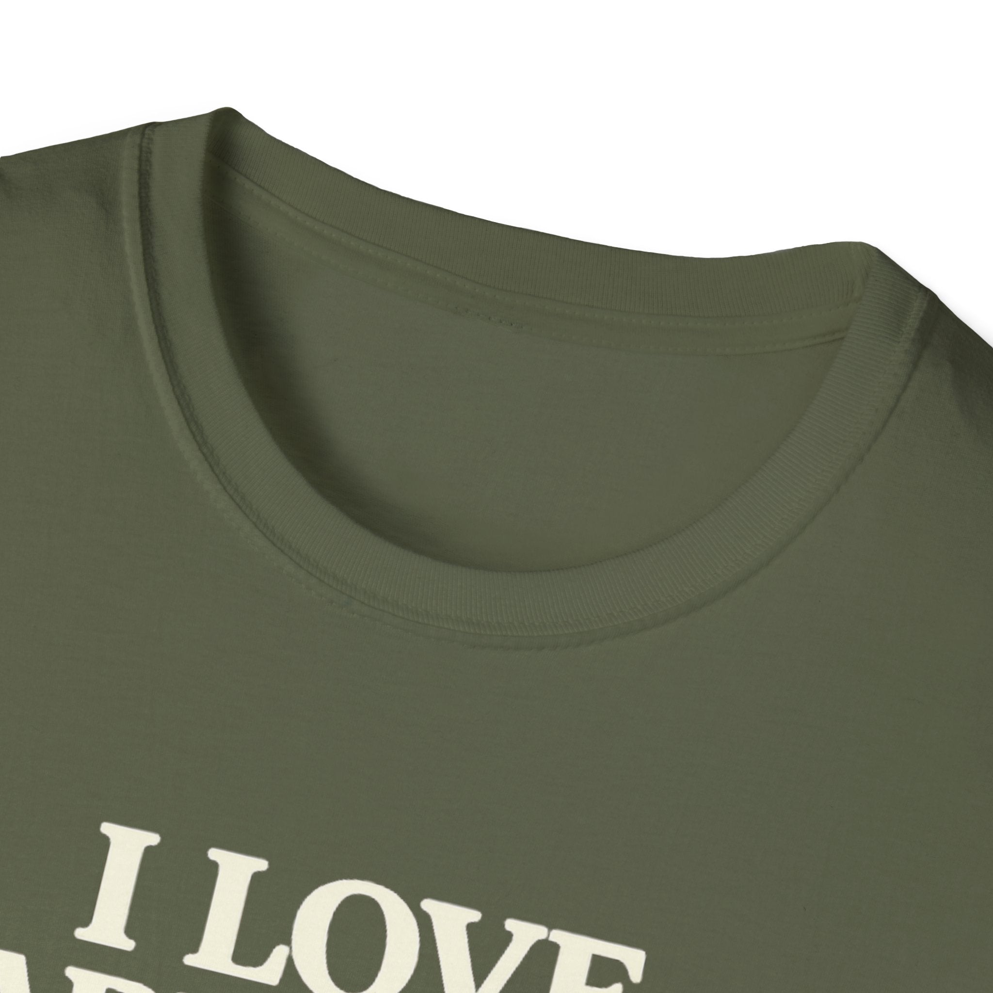 I Love Gardening. The Plants Disagree. T-Shirt
